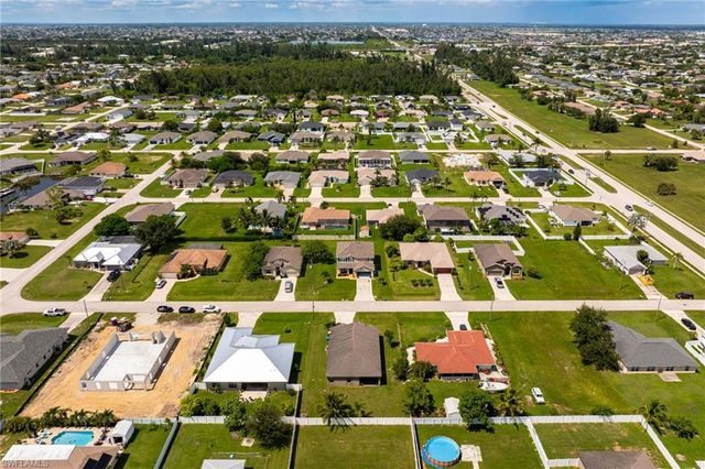1618 SW 14th ST, Cape Coral, FL 33991