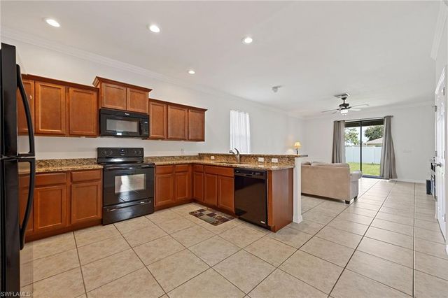 1618 SW 14th ST, Cape Coral, FL 33991