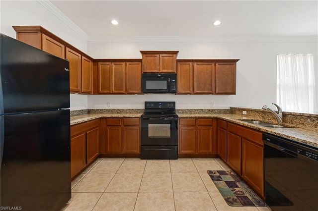 1618 SW 14th ST, Cape Coral, FL 33991