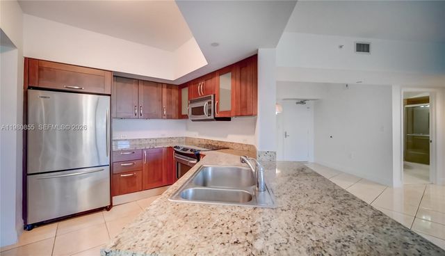 20000 E Country Club Drive 512, Aventura, FL 33180