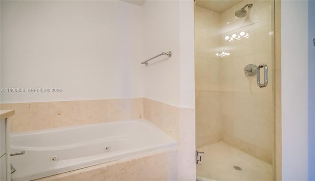 20000 E Country Club Drive 512, Aventura, FL 33180