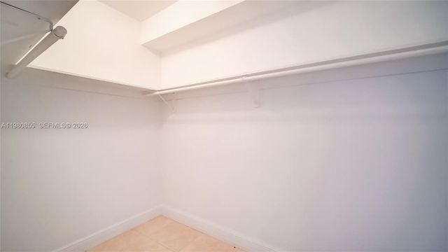 20000 E Country Club Drive 512, Aventura, FL 33180