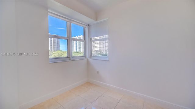 20000 E Country Club Drive 512, Aventura, FL 33180