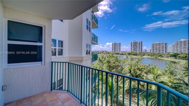 20000 E Country Club Drive 512, Aventura, FL 33180