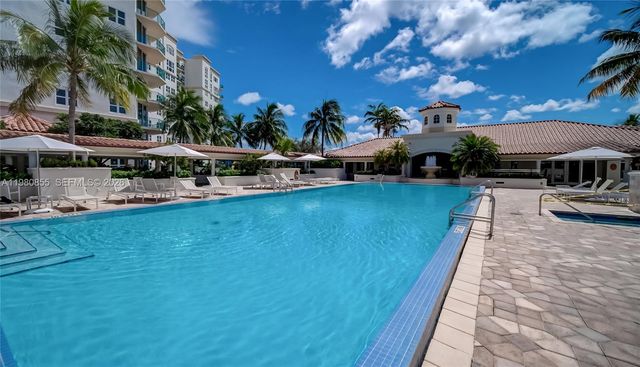 20000 E Country Club Drive 512, Aventura, FL 33180