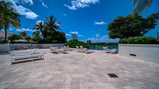 20000 E Country Club Drive 512, Aventura, FL 33180