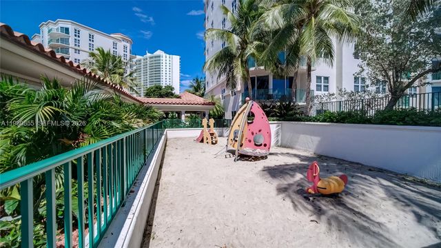 20000 E Country Club Drive 512, Aventura, FL 33180