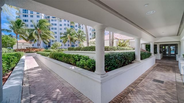 20000 E Country Club Drive 512, Aventura, FL 33180