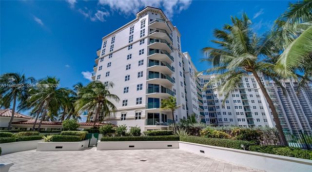 20000 E Country Club Drive 512, Aventura, FL 33180