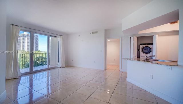 20000 E Country Club Drive 512, Aventura, FL 33180