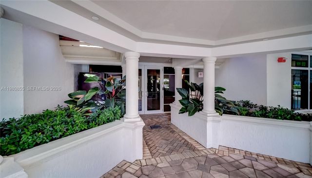 20000 E Country Club Drive 512, Aventura, FL 33180
