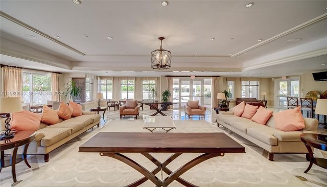 20000 E Country Club Drive 512, Aventura, FL 33180