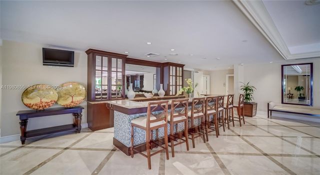 20000 E Country Club Drive 512, Aventura, FL 33180