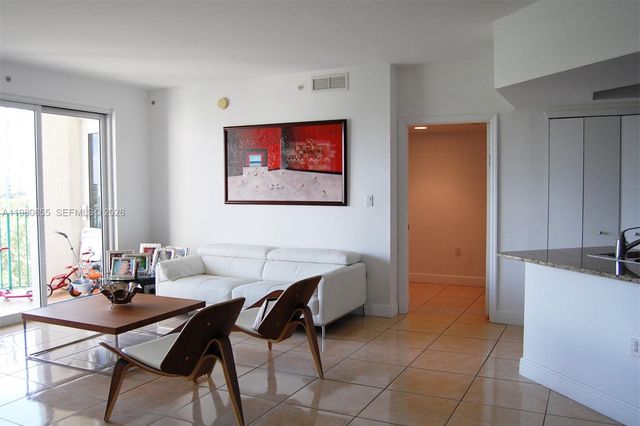 20000 E Country Club Drive 512, Aventura, FL 33180