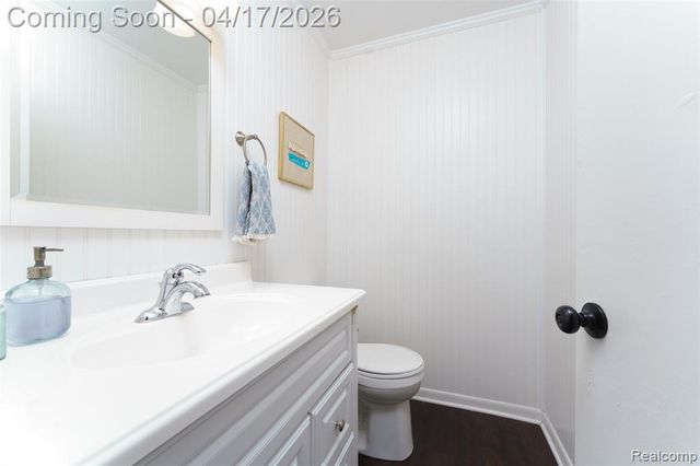 5854 Willow Creek Drive, Canton, MI 48187