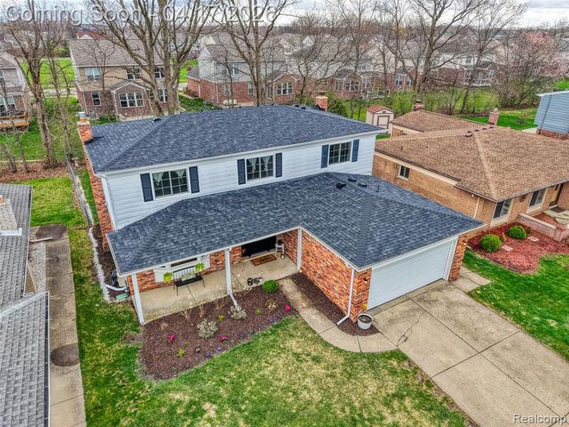 5854 Willow Creek Drive, Canton, MI 48187