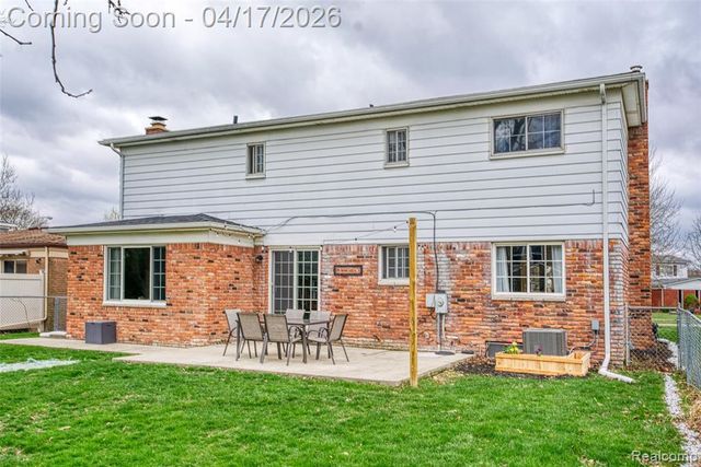 5854 Willow Creek Drive, Canton, MI 48187