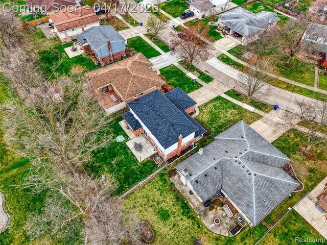 5854 Willow Creek Drive, Canton, MI 48187