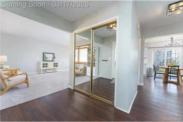 5854 Willow Creek Drive, Canton, MI 48187