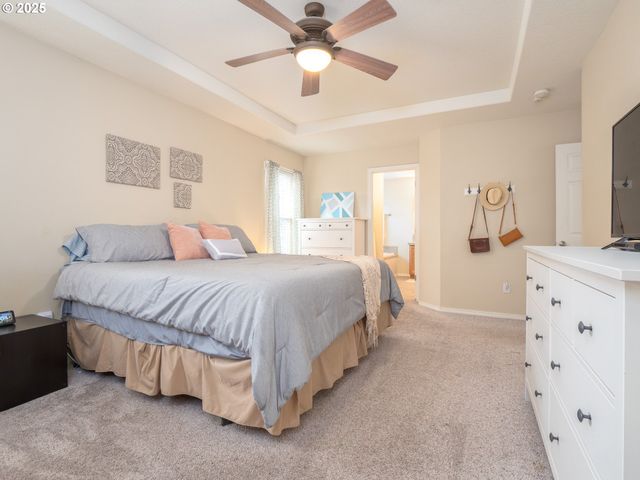 121 N BURL St, Newberg, OR 97132