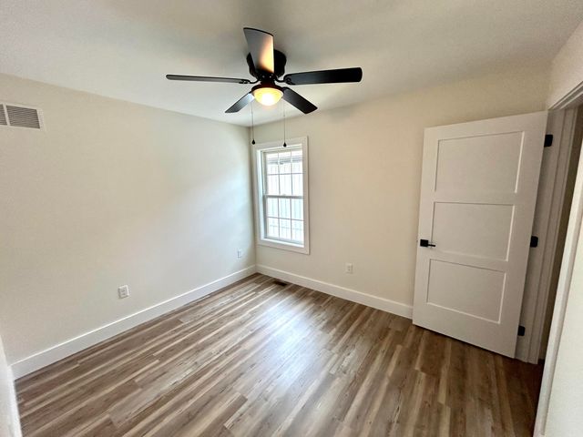 112 State Highway 1611, Russell Springs, KY 42642