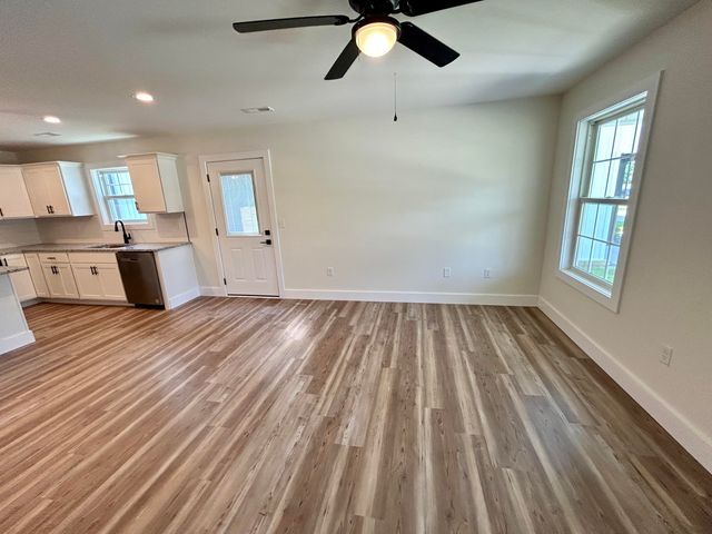 112 State Highway 1611, Russell Springs, KY 42642