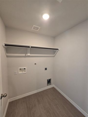 608 Yupon Street, Baytown, TX 77520