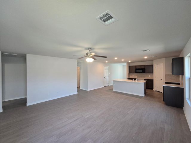 608 Yupon Street, Baytown, TX 77520