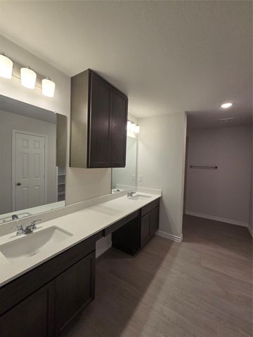 608 Yupon Street, Baytown, TX 77520