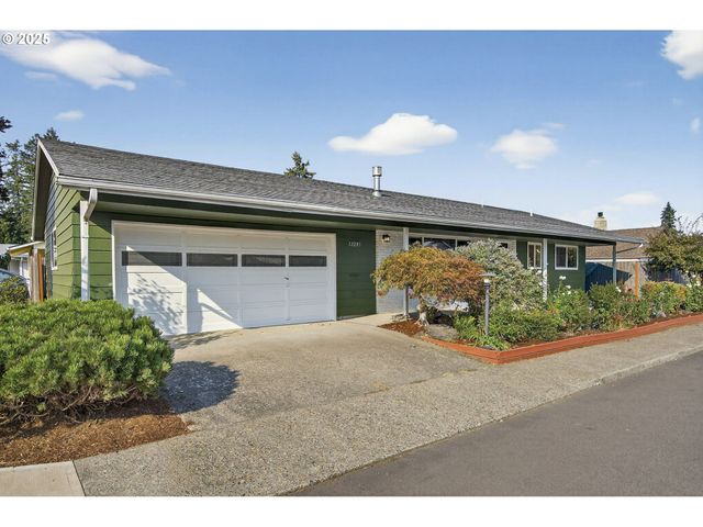 12285 Sw KING RICHARD Dr Sw, King City, OR 97224