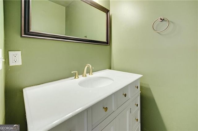 4299 Stonewall Tell Road, Atlanta, GA 30349