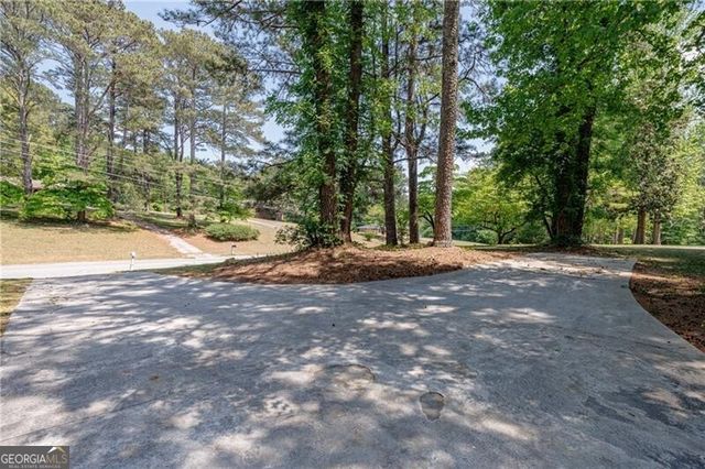 4299 Stonewall Tell Road, Atlanta, GA 30349