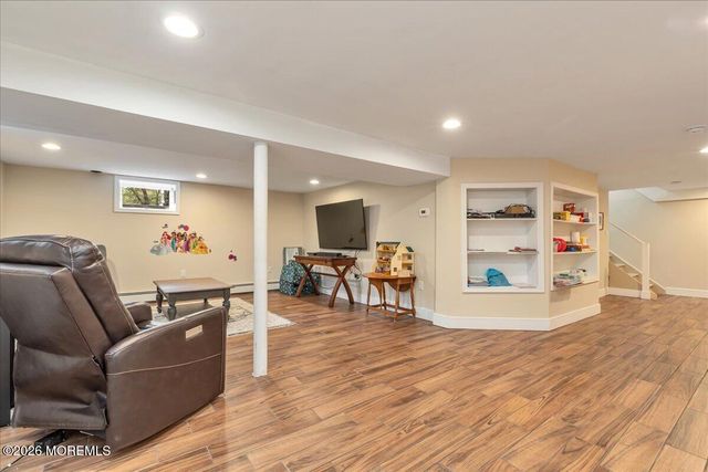 25 Wildhedge Lane, Holmdel, NJ 07733