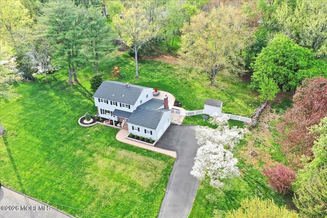 25 Wildhedge Lane, Holmdel, NJ 07733