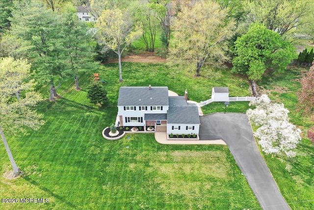 25 Wildhedge Lane, Holmdel, NJ 07733