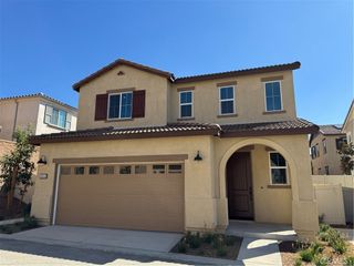 16056 Esparza Lane, Fontana, CA 92336