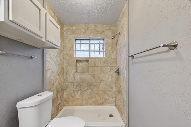 11839 Hallowing Point Road, Houston, TX 77067