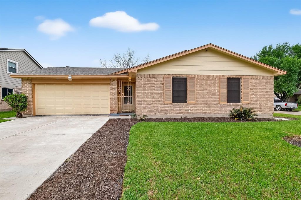 11839 Hallowing Point Road, Houston, TX 77067