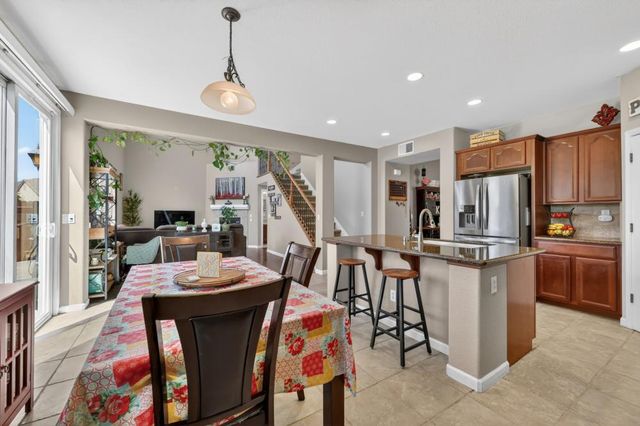 1085 Ashford Ln, Lincoln, CA 95648