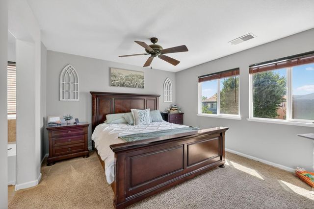 1085 Ashford Ln, Lincoln, CA 95648