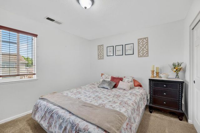 1085 Ashford Ln, Lincoln, CA 95648