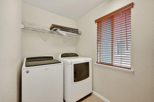 1085 Ashford Ln, Lincoln, CA 95648