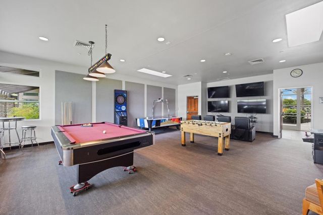 1085 Ashford Ln, Lincoln, CA 95648