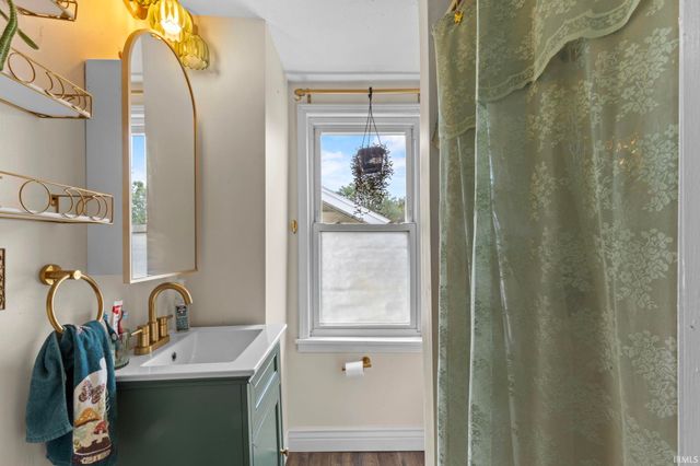 229 Manor Avenue, Elkhart, IN 46516