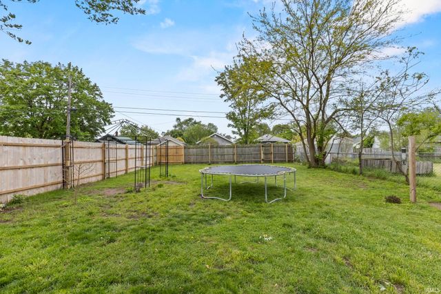 229 Manor Avenue, Elkhart, IN 46516