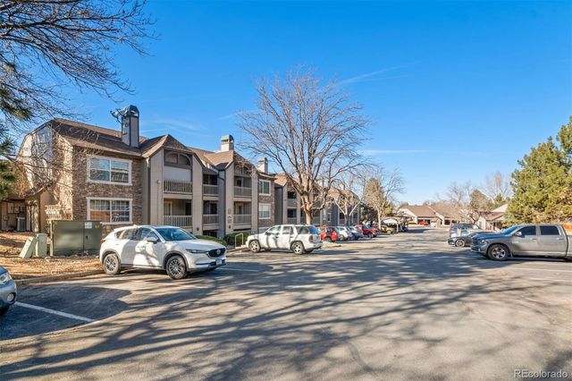 9242 E Arbor Circle B, Englewood, CO 80111