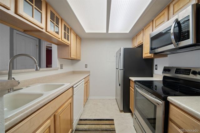 9242 E Arbor Circle B, Englewood, CO 80111