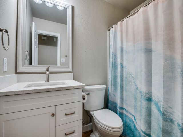 6413 Morning Dew Drive, Midlothian, TX 76065