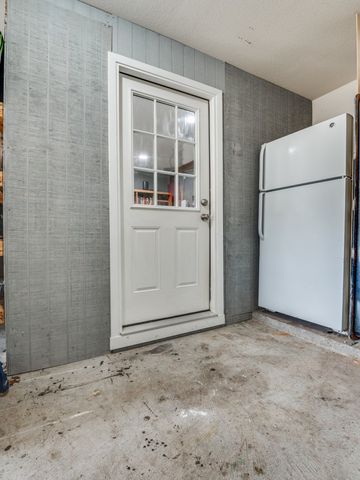 6413 Morning Dew Drive, Midlothian, TX 76065