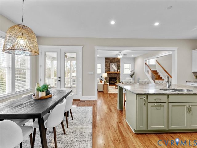 2001 Tulip Hill Dr, Midlothian, VA 23112